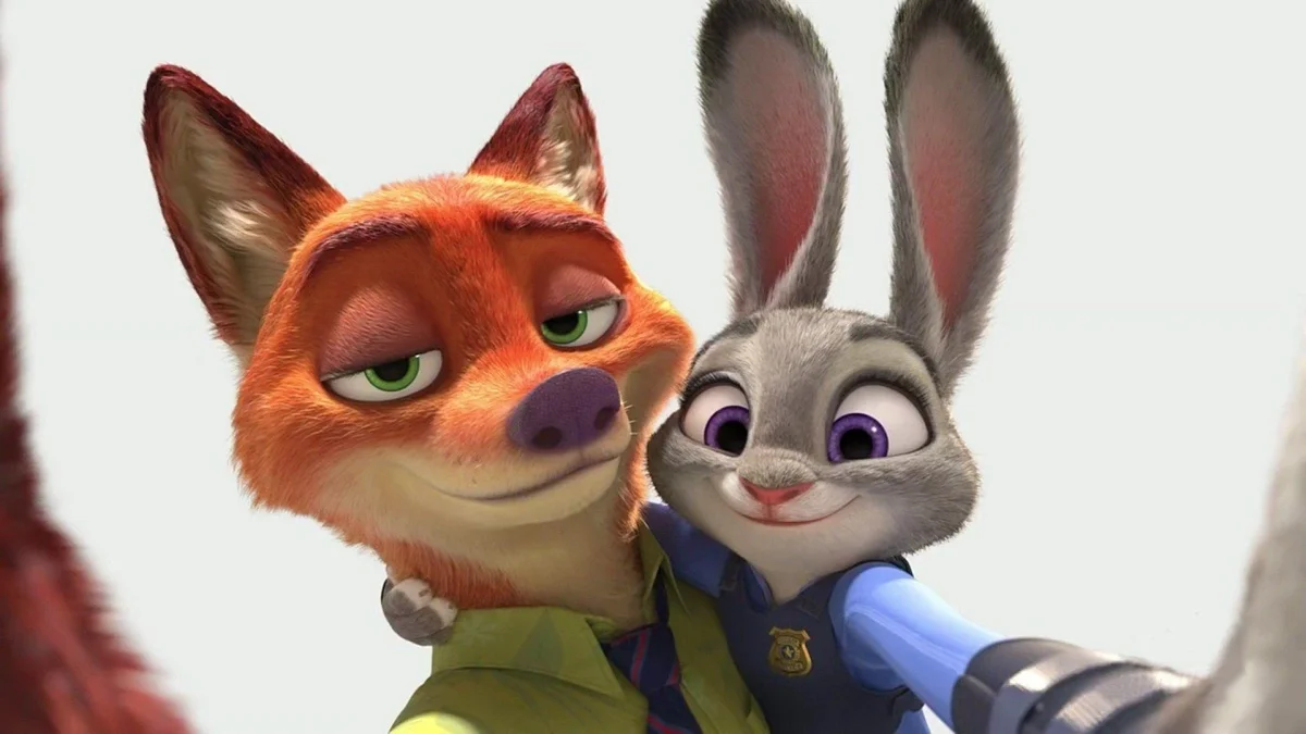 Cáo Nick và thỏ Judy chụp ảnh selfie thân thiết