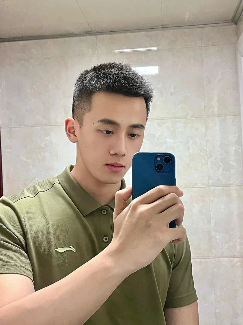 Khám phá các kiểu tóc nam ngắn mùa hè hot hit 2026