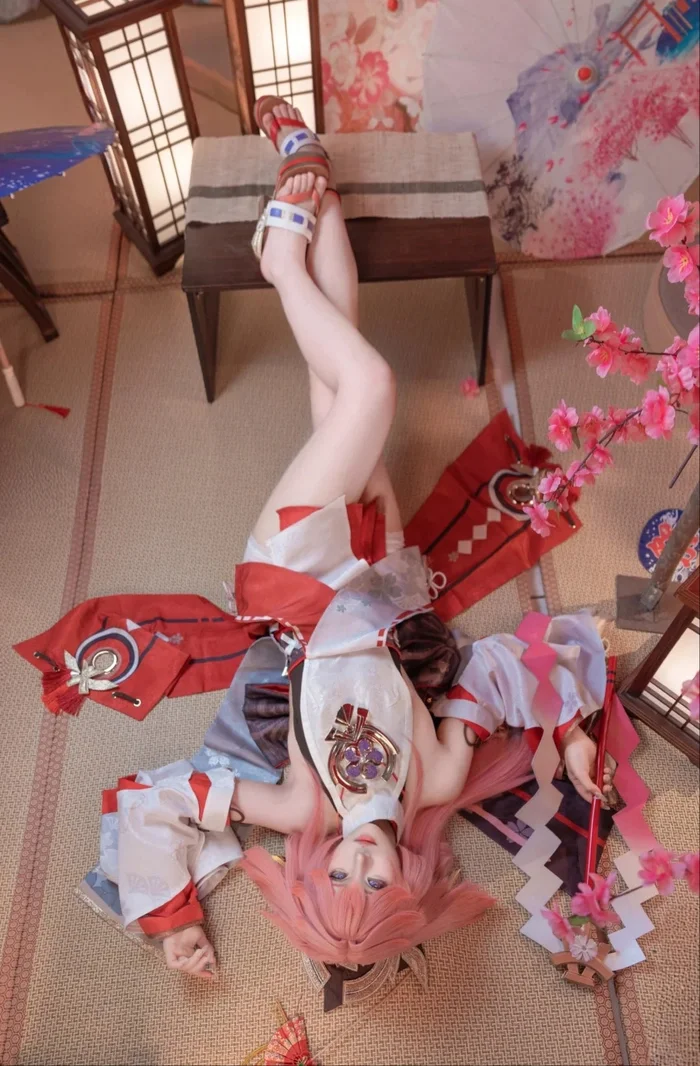 Gái xinh hóa cosplay Genshin phong cách Nhật Bản