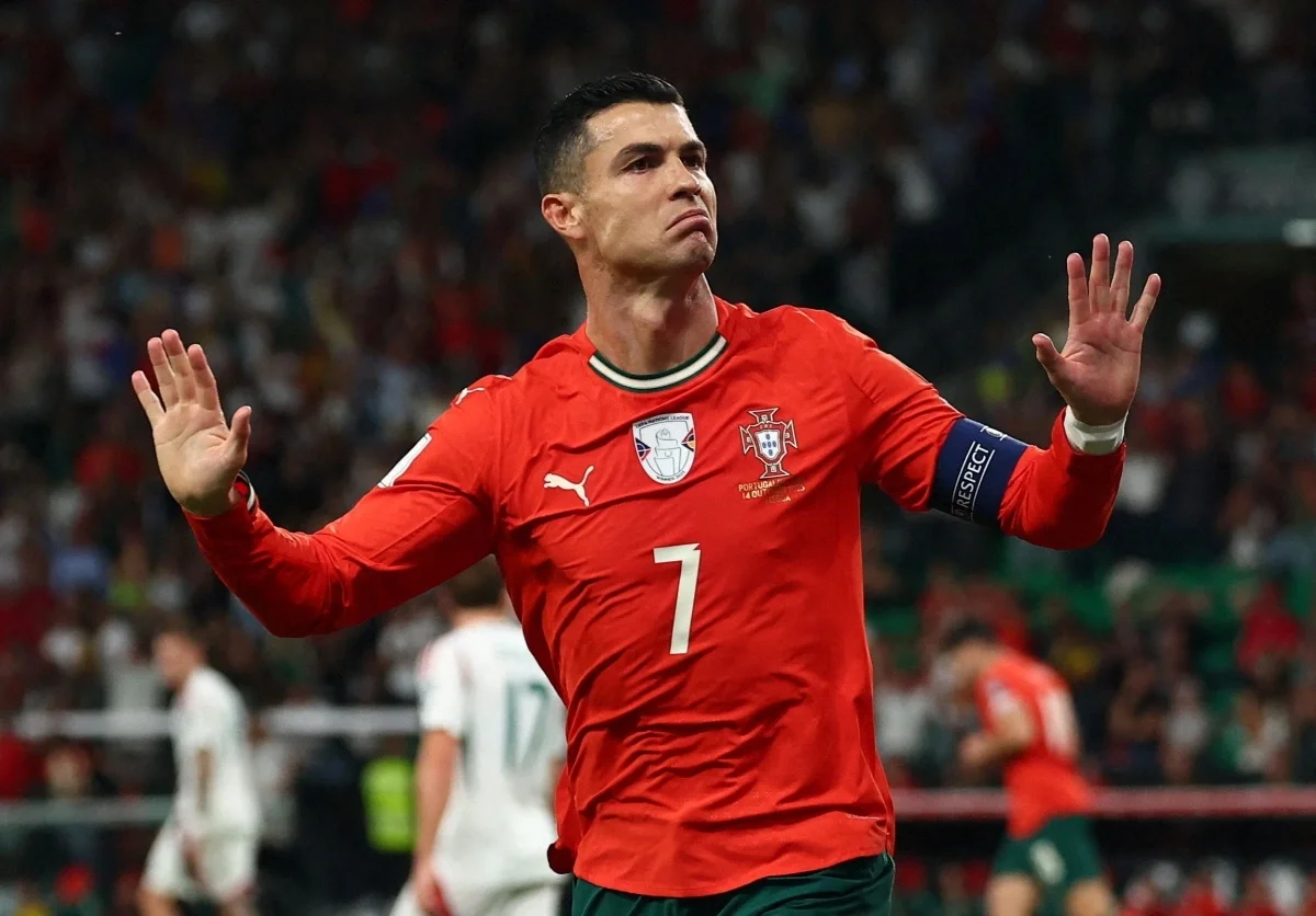 Kết quả bóng đá hôm nay 15/10: Ronaldo ghi bàn, ĐT Bồ Đào Nha đánh rơi chiến thắng
