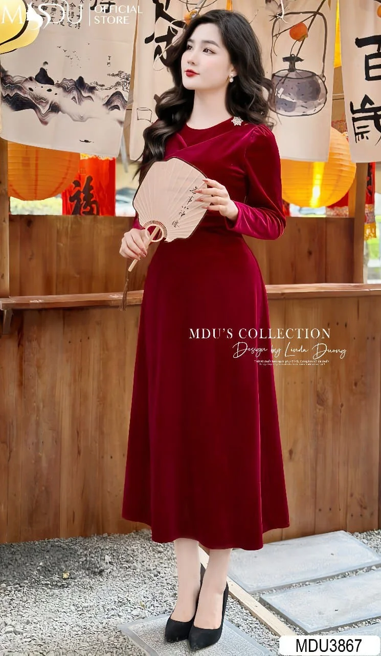 Tại Sao Váy Nhung Thiết Kế Lại Khiến Chị Em “Mê Mệt”