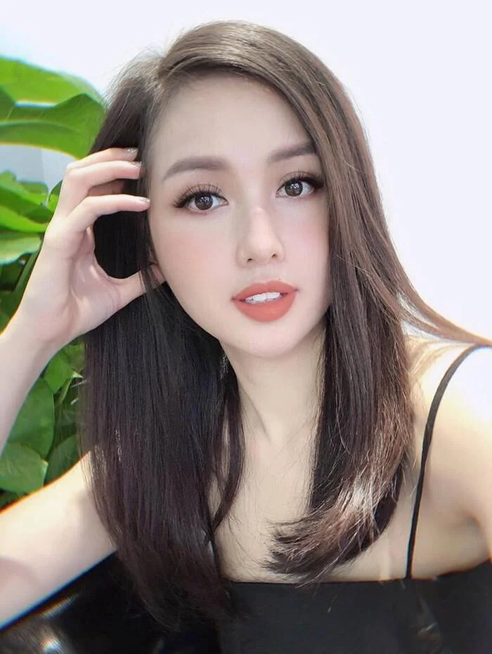 Gái xinh Việt Nam với nét đẹp tự nhiên, dịu dàng