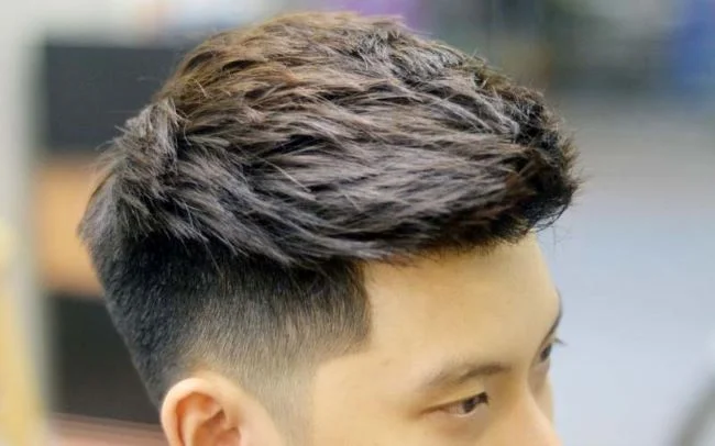 Mẫu tóc nam đẹp ngắn thời thượng nằm trong danh sách 50 kiểu tóc nam đẹp ngắn phổ biến nhất.